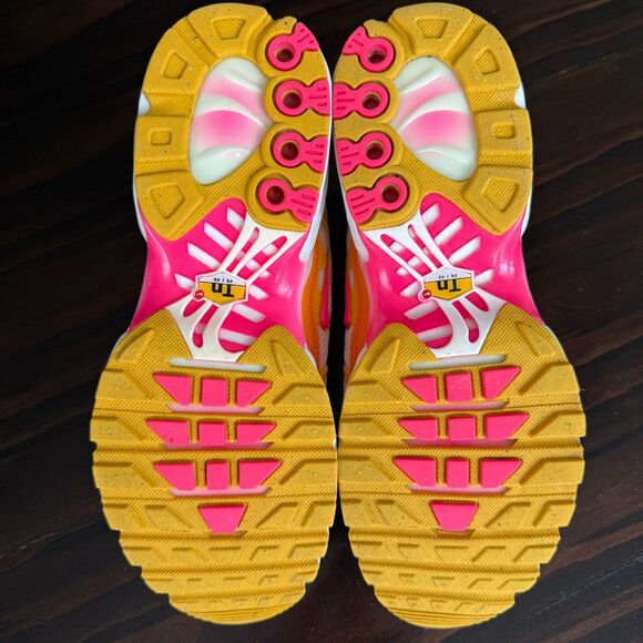 Size 7.5 -Nike Air Max Plus Hyper Pink Sail Orange Solar Flare DX2673-100 Women - Picture 8 of 13